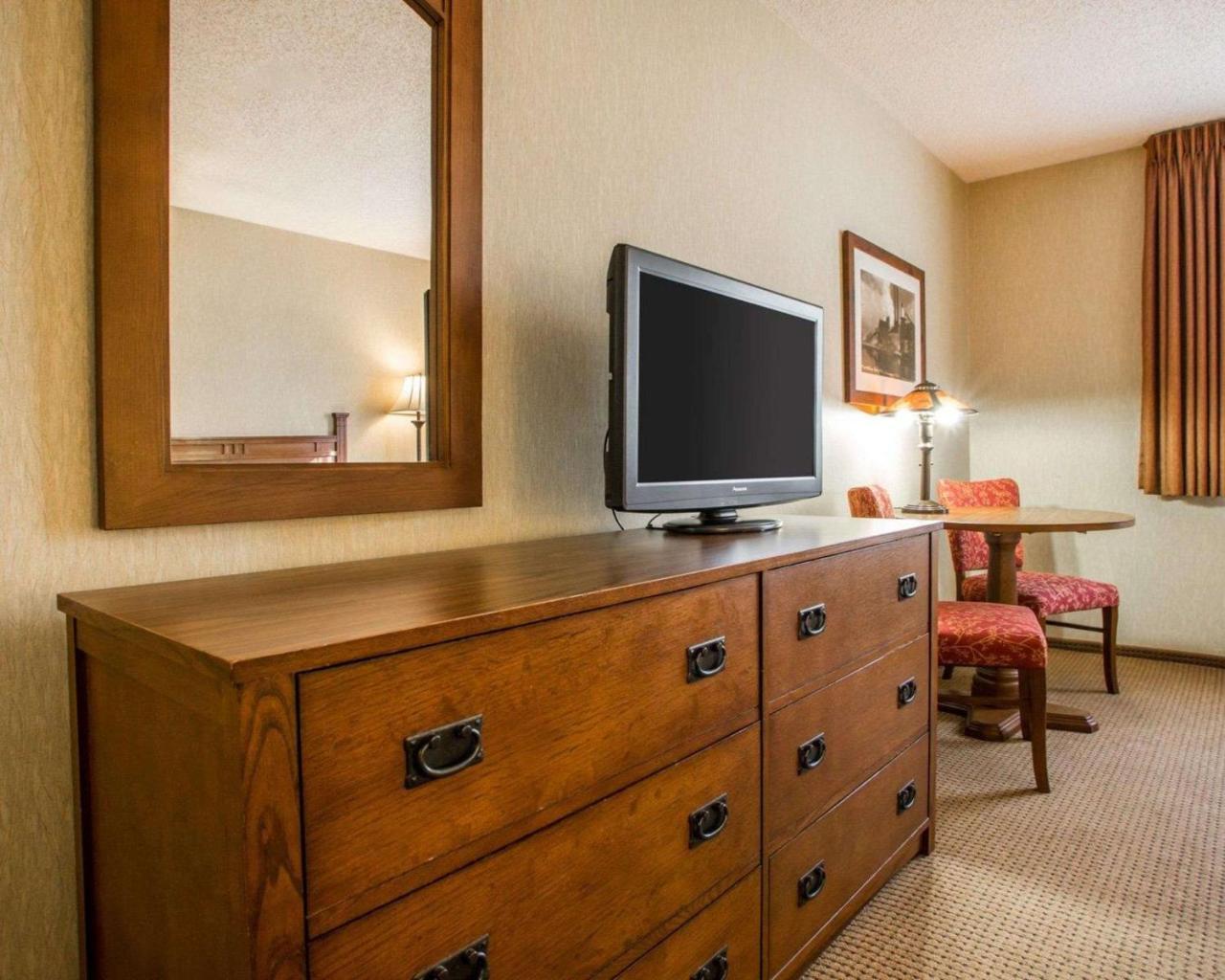Quality Inn Ironwood Esterno foto